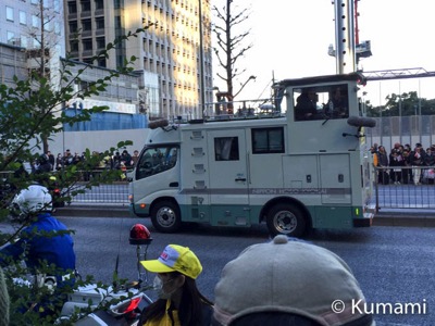 駅伝中継車2